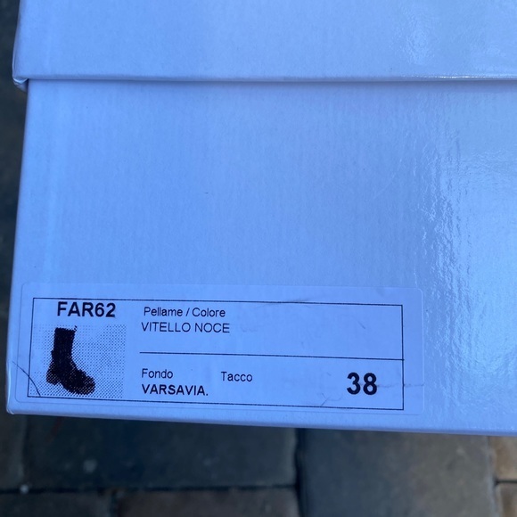 Lestrosa Italian leather short combat bootie beige shoes size 7.5 - Picture 12 of 12